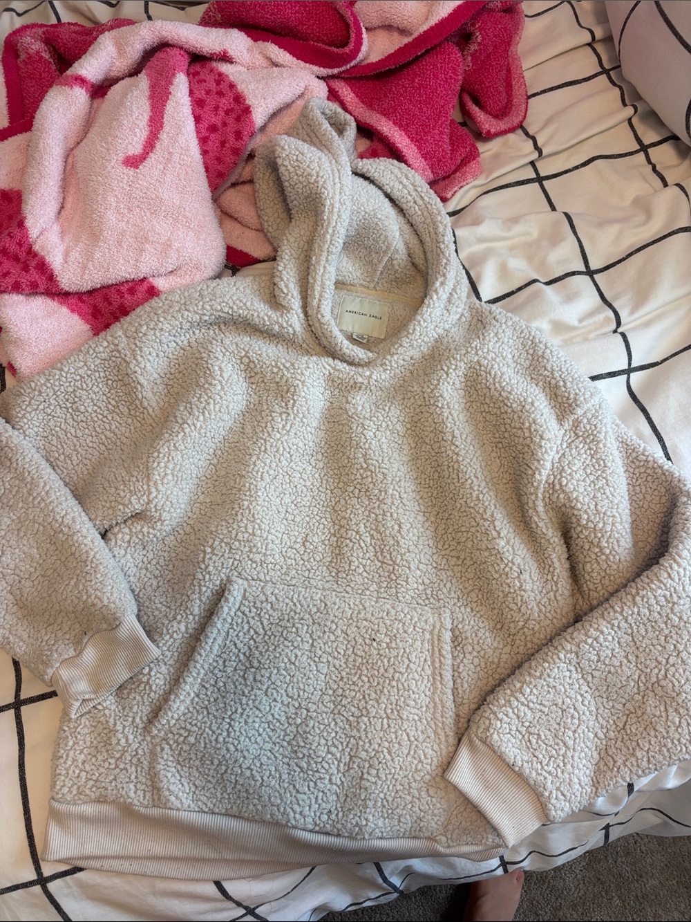 American Eagle Outfitters Cream Sherpa Hoodie